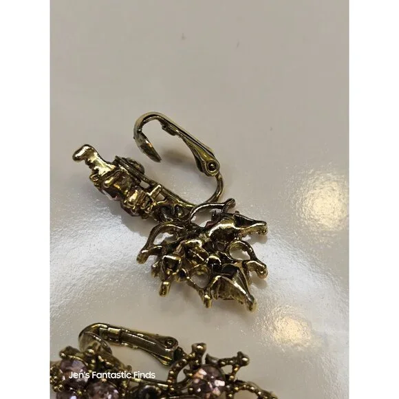 Vintage Gold-Tone‎ Rhinestone Brooch & Clip-On Earrings Set - Picture 6 of 7